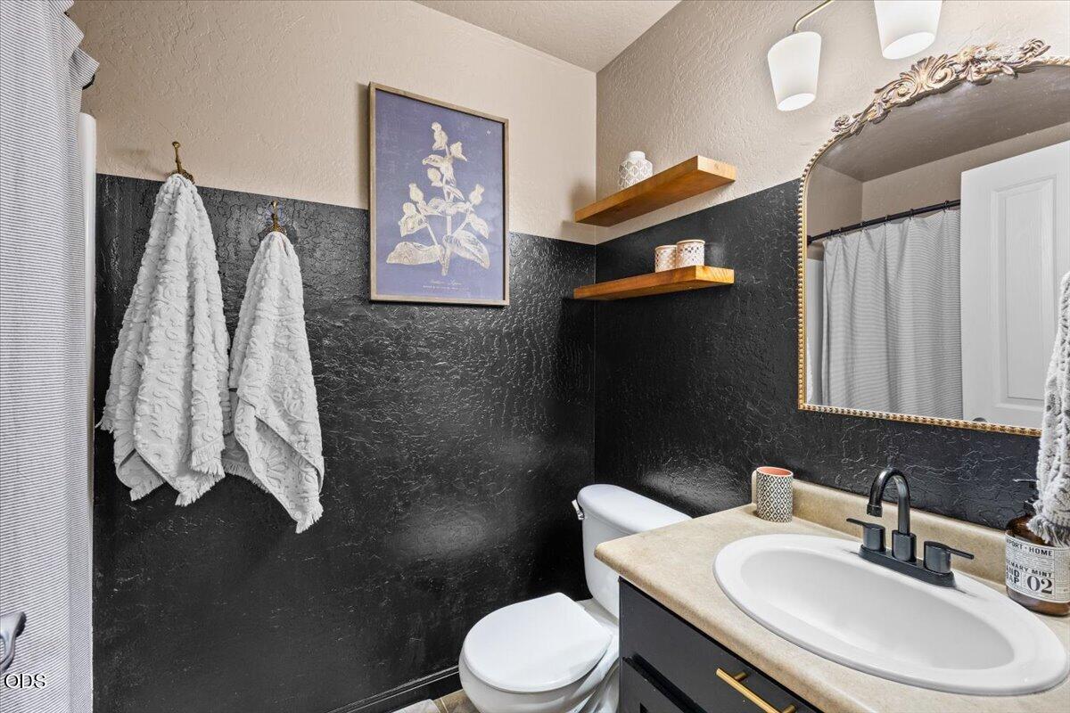332 Live Oak Loop Central Point, OR 97502 - Photo 18 of 24