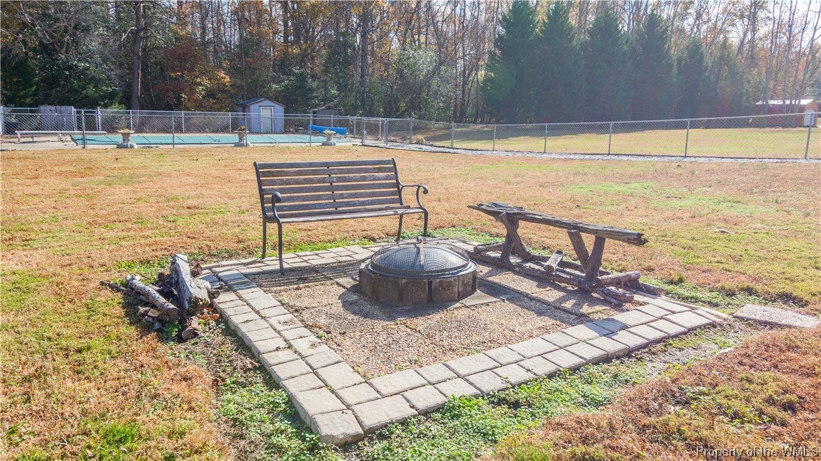 10108 Holly Forks Road Toano, VA 23168 - Photo 7 of 36 Gallery Image 7