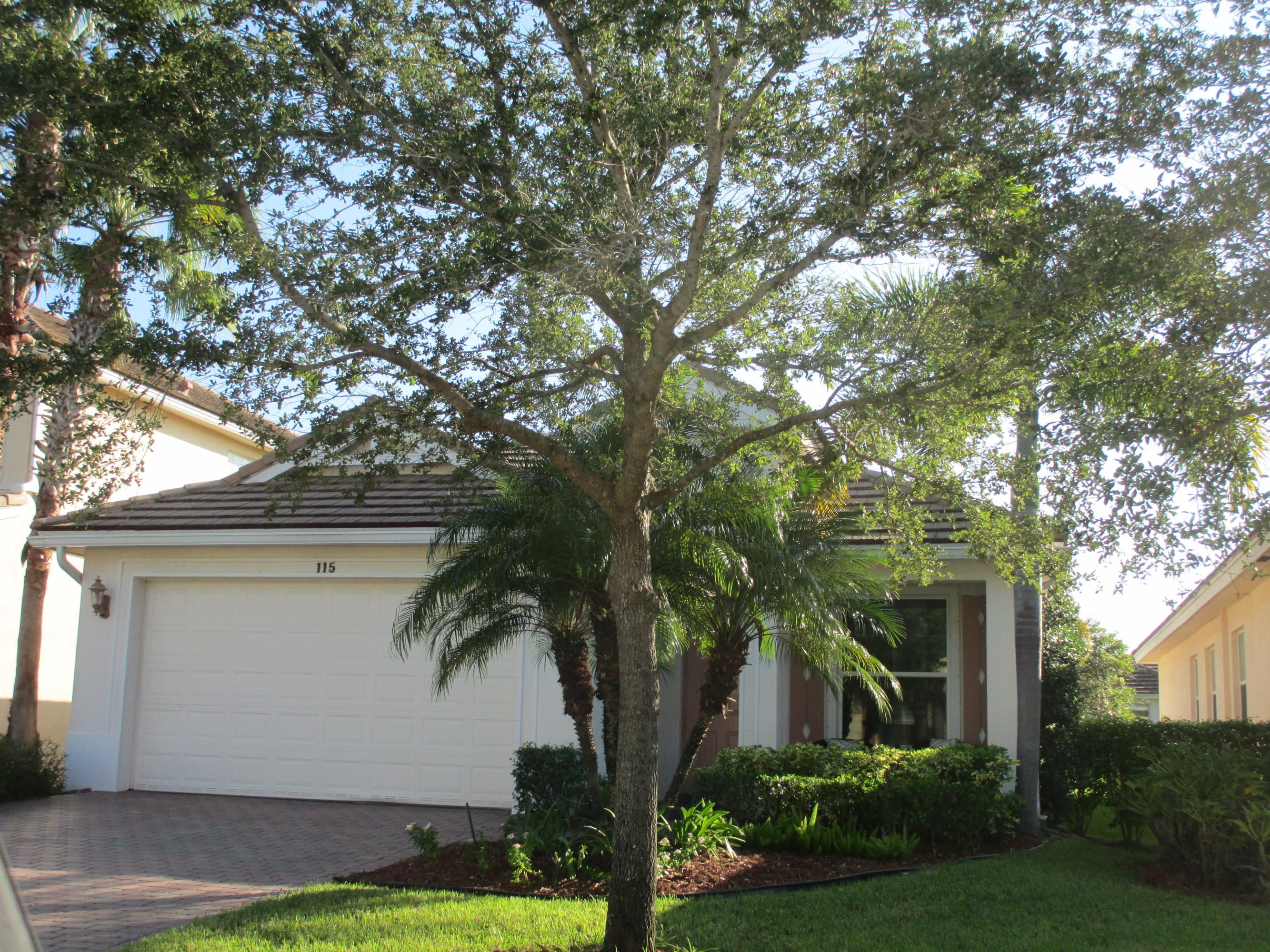 115 Mulberry Grove Road Royal Palm Beach, FL 33411 - Photo 2 of 21 2,200 Sq. Feet of Spaciouness