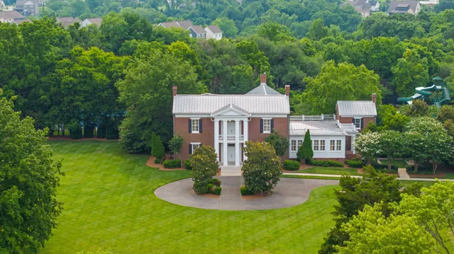 $1,379,000 | 9517 Wexcroft Drive, Brentwood, TN 37027