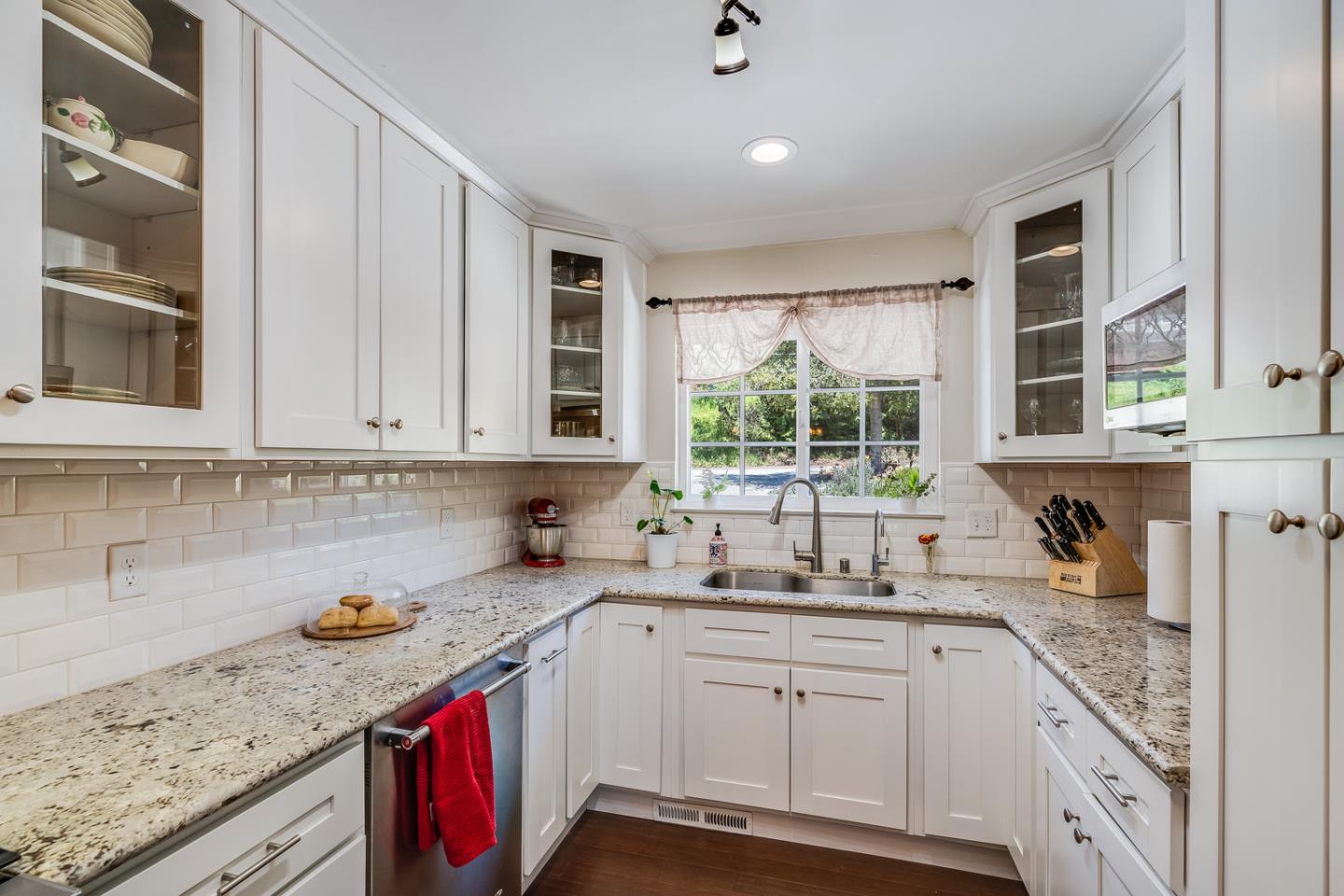 21686 Summit Road Los Gatos, CA 95033 - Photo 10 of 49 Gallery Image 10
