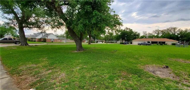 $49,500 | 0 East Prien Lake Road East, Lake Charles, LA 70601