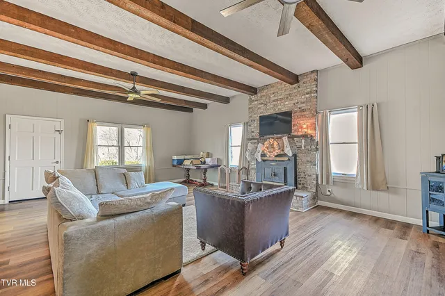 $295,000 | 441 Skyline Drive, Gate City, VA 24251