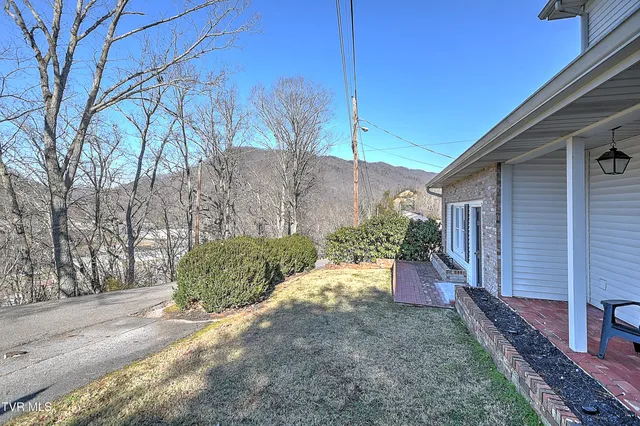 $295,000 | 441 Skyline Drive, Gate City, VA 24251