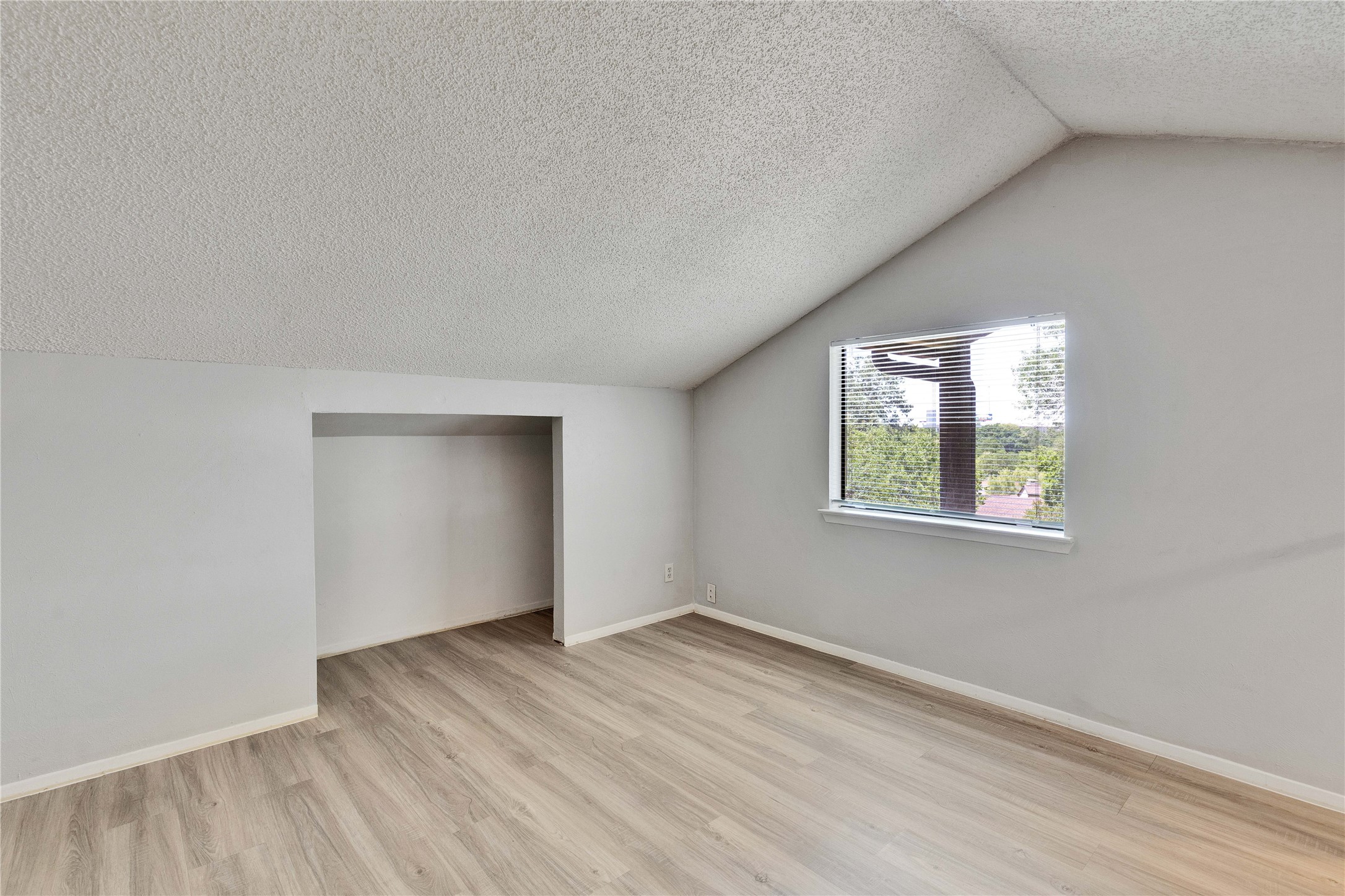 1714 Timber Ridge Drive Austin, TX 78741 - Photo 17 of 25 Gallery Image 17