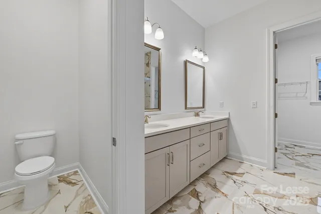 $4,200 | 425 Cassia Court, Tega Cay, SC 29708