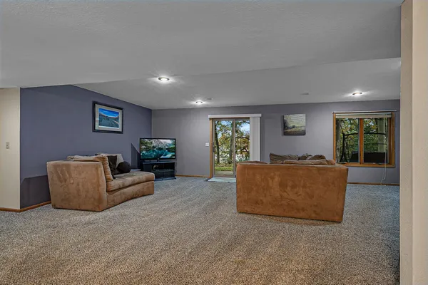 $500,000 | 22225 Big Lake Court, Richmond, MN 56368