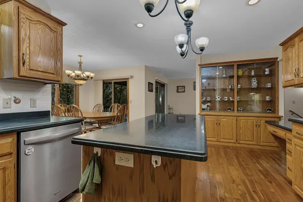 $500,000 | 22225 Big Lake Court, Richmond, MN 56368