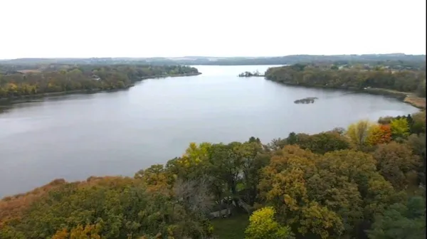 $500,000 | 22225 Big Lake Court, Richmond, MN 56368