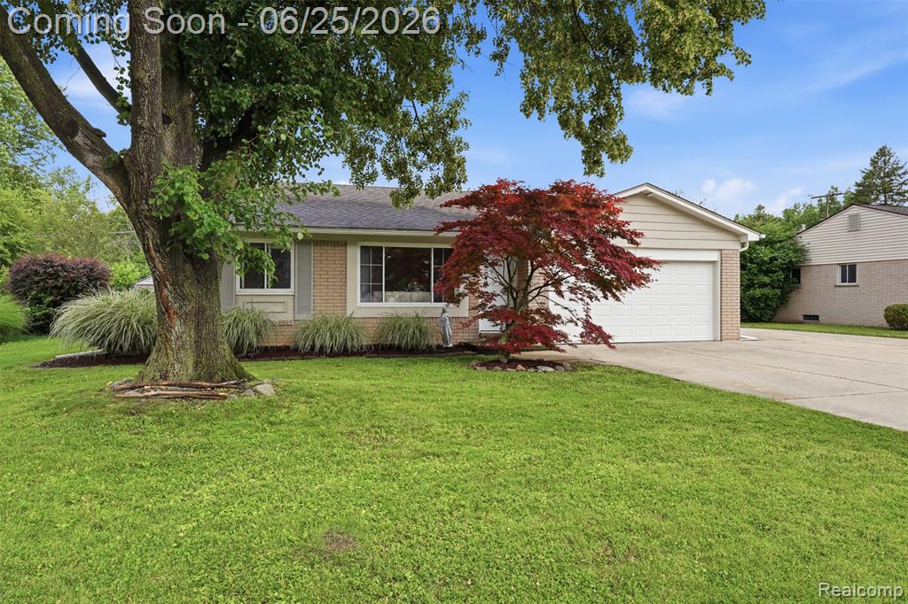 23405 West Lebost Novi, MI 48375 - Photo 2 of 27