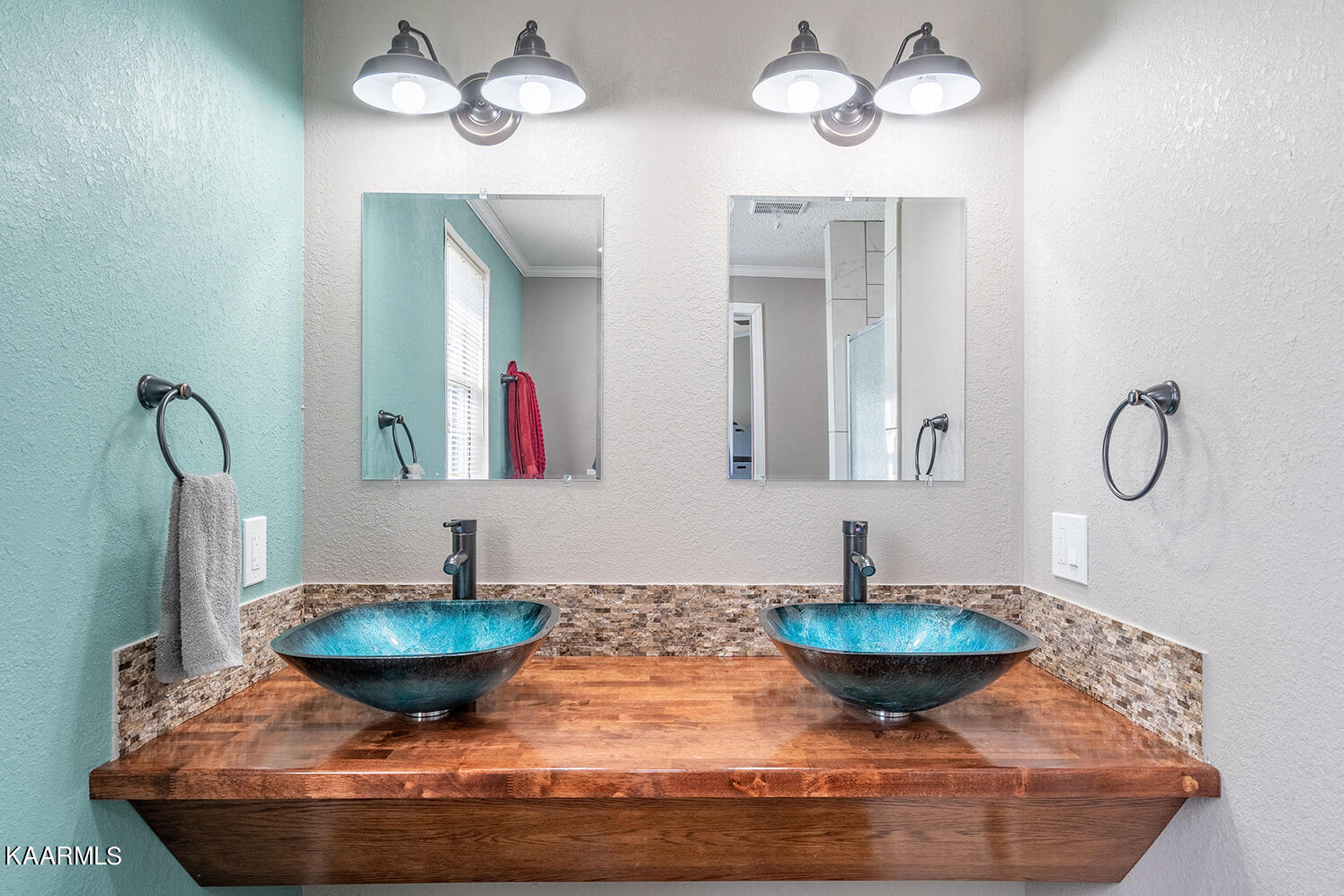 240 Orchard View Road Oliver Springs, TN 37840 - Photo 21 of 49 A7305067-HDR