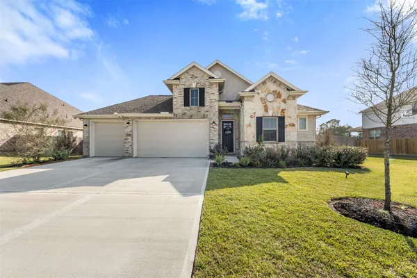 $2,850 | 11918 Autumn Leaf Drive, Mont Belvieu, TX 77535
