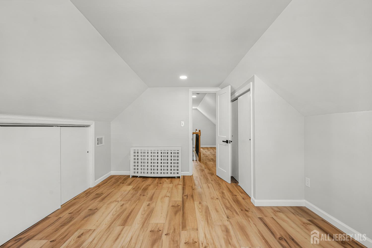234 Old Road Sewaren, NJ 07077 - Photo 24 of 40
