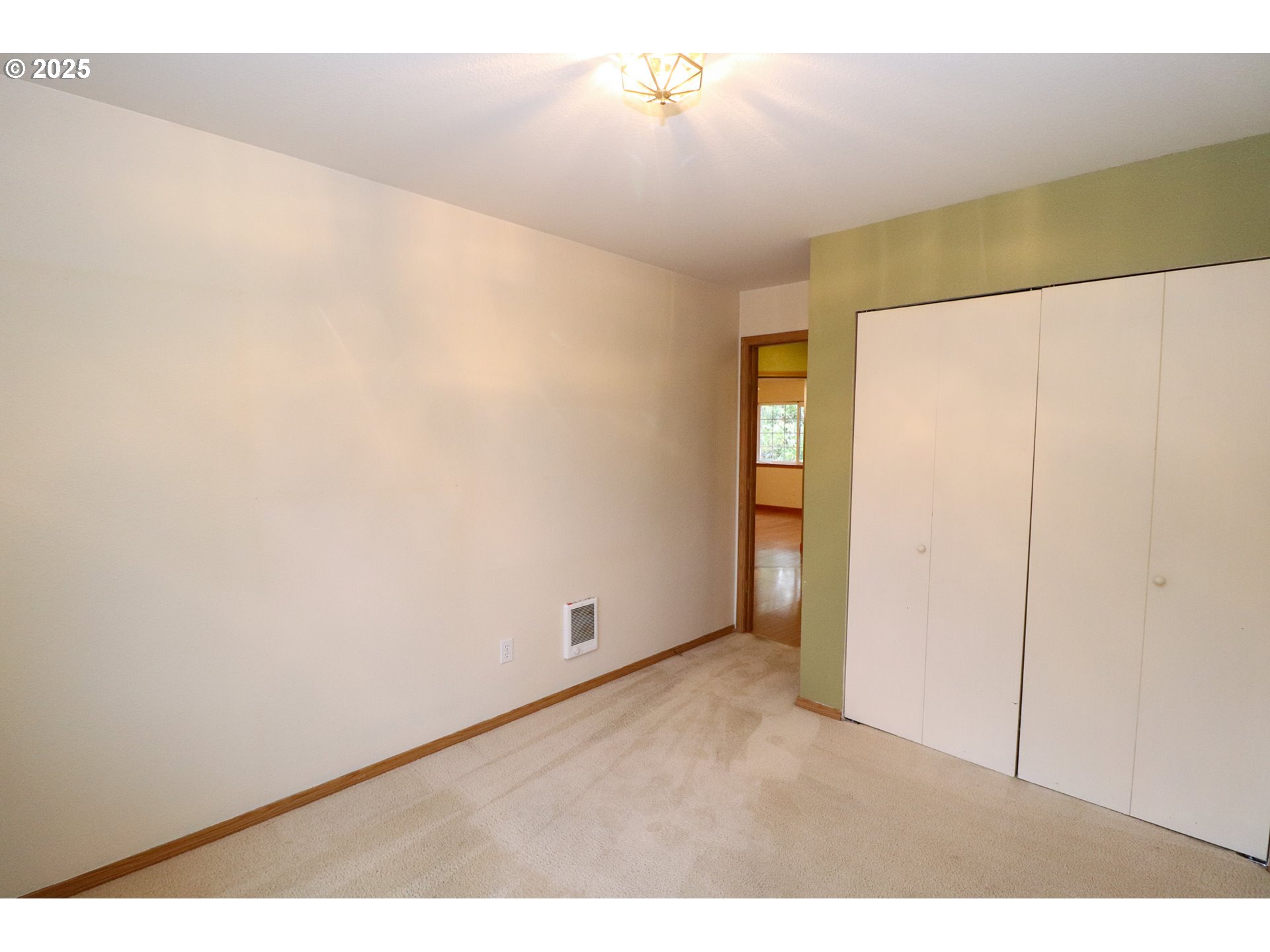 858 South 46th Street Springfield, OR 97478 - Photo 21 of 33 a view of an empty room