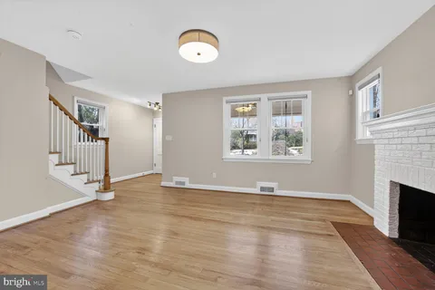 $4,500 | 4428 Butterworth Place Northwest, Washington, DC 20016