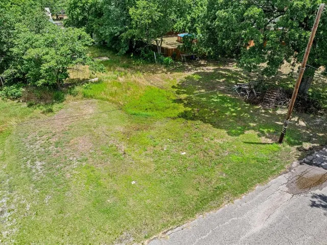 $25,000 | 518 South 3rd Street, Bonham, TX 75418