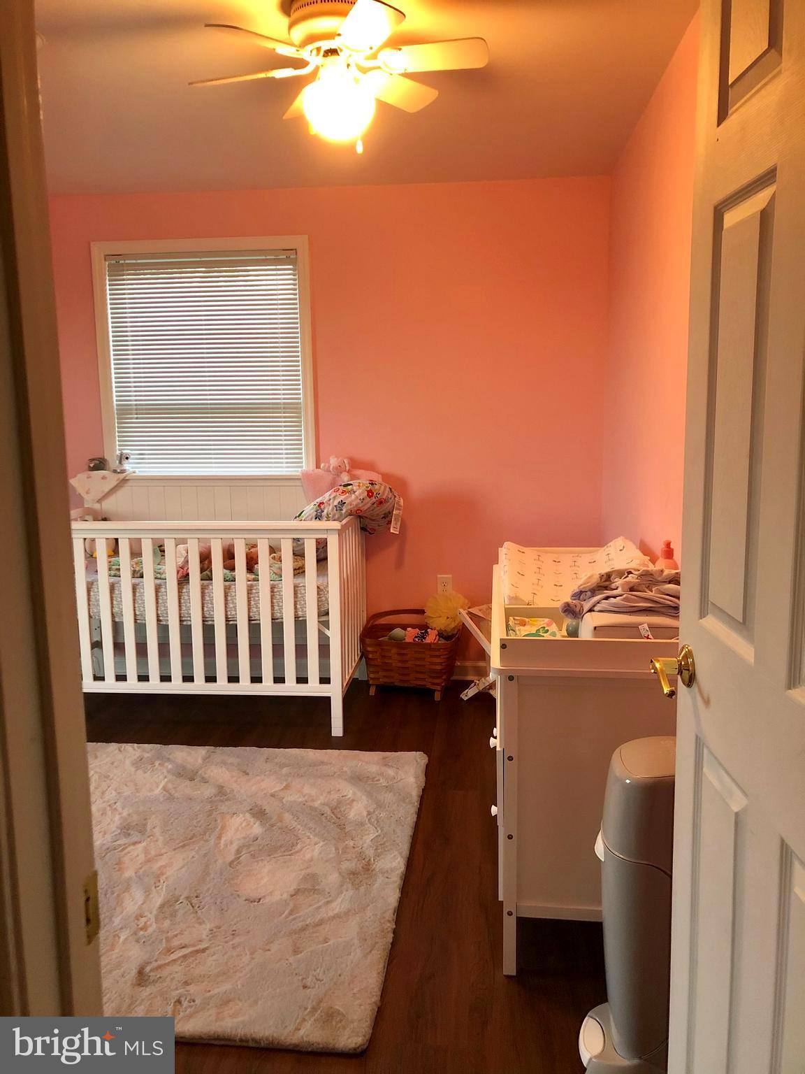 12424 Ashton Road Clear Spring, MD 21722 - Photo 17 of 37 Nice size bedroom