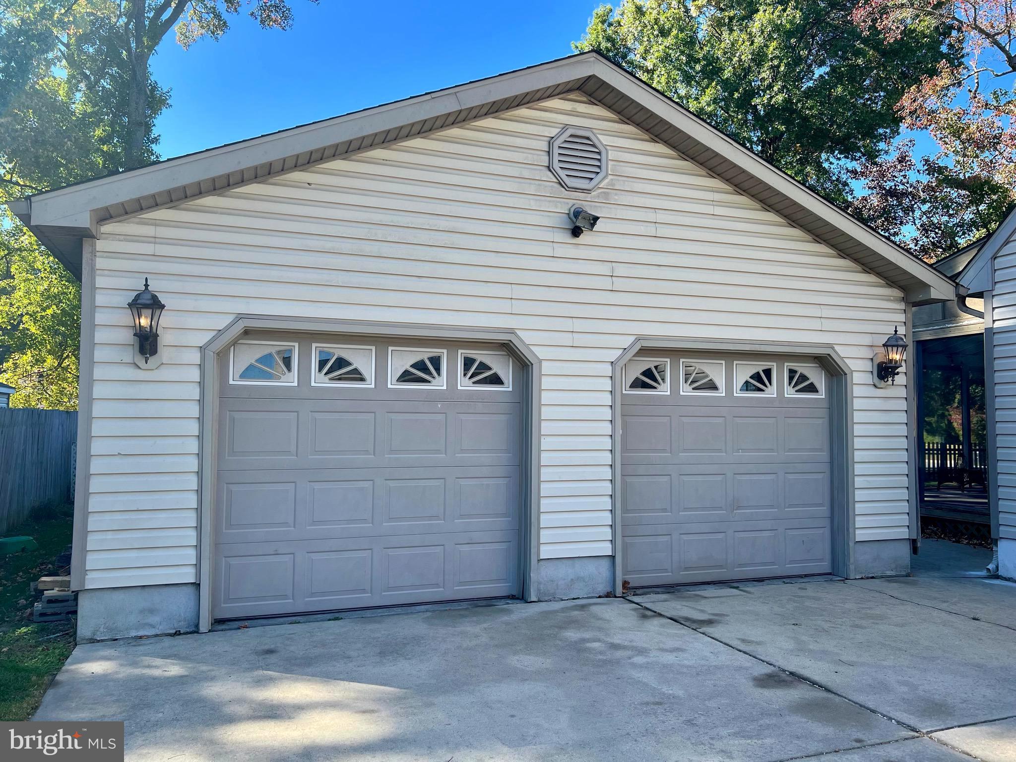 87 Kansas Road Pennsville, NJ 08070 - Photo 3 of 28 oversized garage