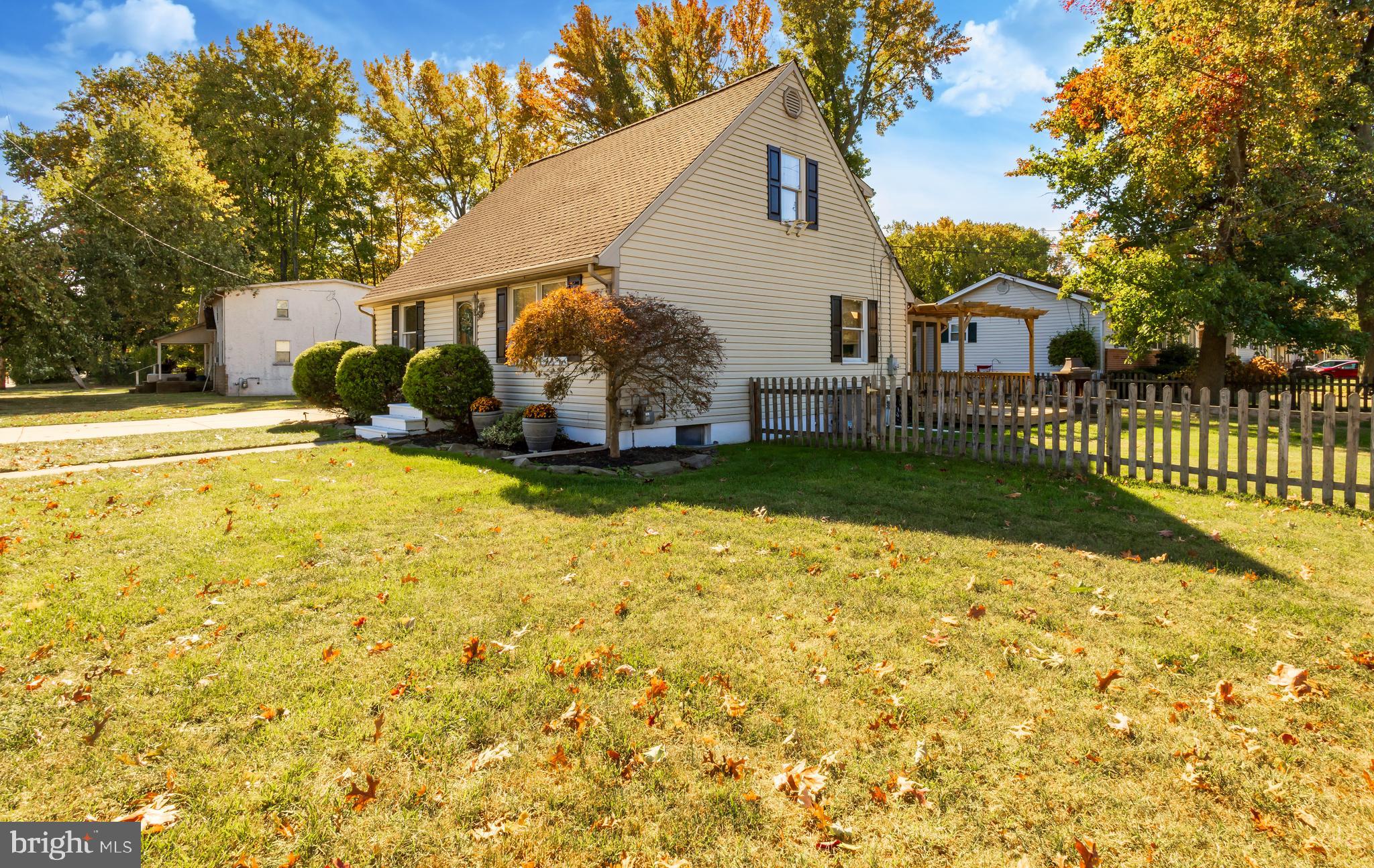 87 Kansas Road Pennsville, NJ 08070 - Photo 4 of 28