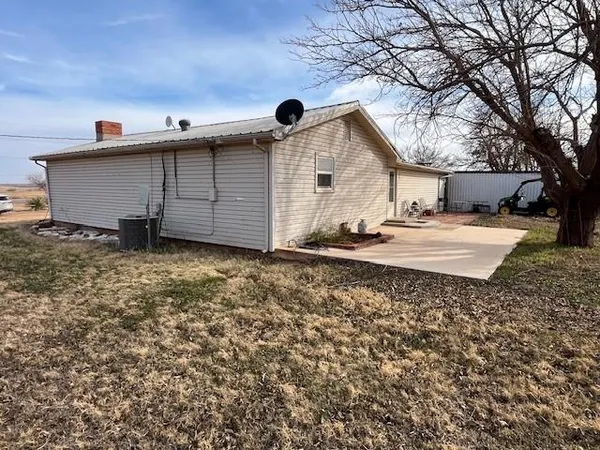 $200,000 | 294 State Highway 70, Roby, TX 79543