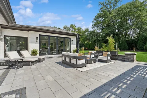 $2,399,900 | 124 St Francis Circle, Oak Brook, IL 60523