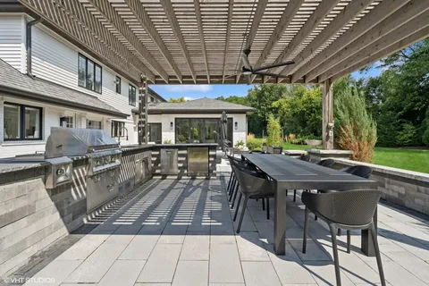 $2,399,900 | 124 St Francis Circle, Oak Brook, IL 60523