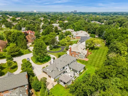 $2,399,900 | 124 St Francis Circle, Oak Brook, IL 60523