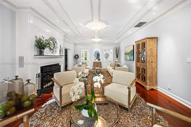 $7,950,000 | 3916 Granada Boulevard, Coral Gables, FL 33134