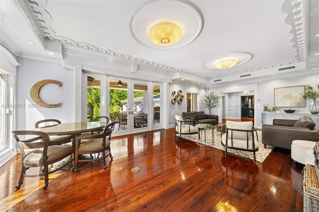 $7,950,000 | 3916 Granada Boulevard, Coral Gables, FL 33134