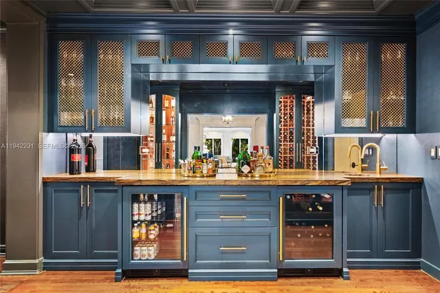 $7,950,000 | 3916 Granada Boulevard, Coral Gables, FL 33134