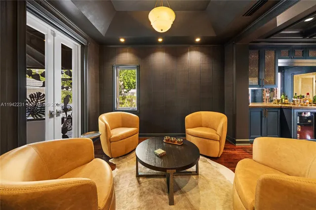 $7,950,000 | 3916 Granada Boulevard, Coral Gables, FL 33134