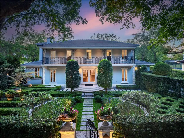 $7,950,000 | 3916 Granada Boulevard, Coral Gables, FL 33134