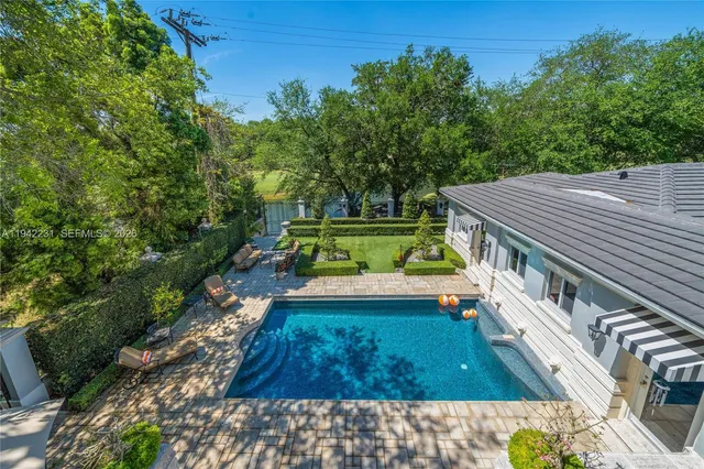 $7,950,000 | 3916 Granada Boulevard, Coral Gables, FL 33134
