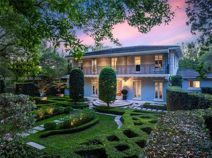 $7,950,000 | 3916 Granada Boulevard, Coral Gables, FL 33134