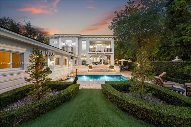 $7,950,000 | 3916 Granada Boulevard, Coral Gables, FL 33134