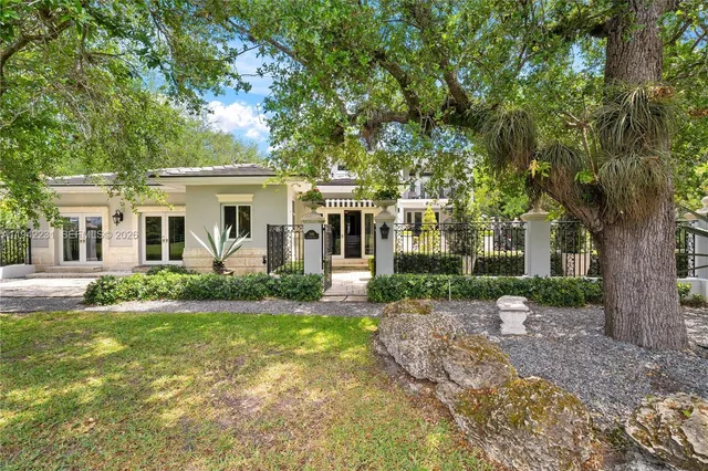 $7,950,000 | 3916 Granada Boulevard, Coral Gables, FL 33134