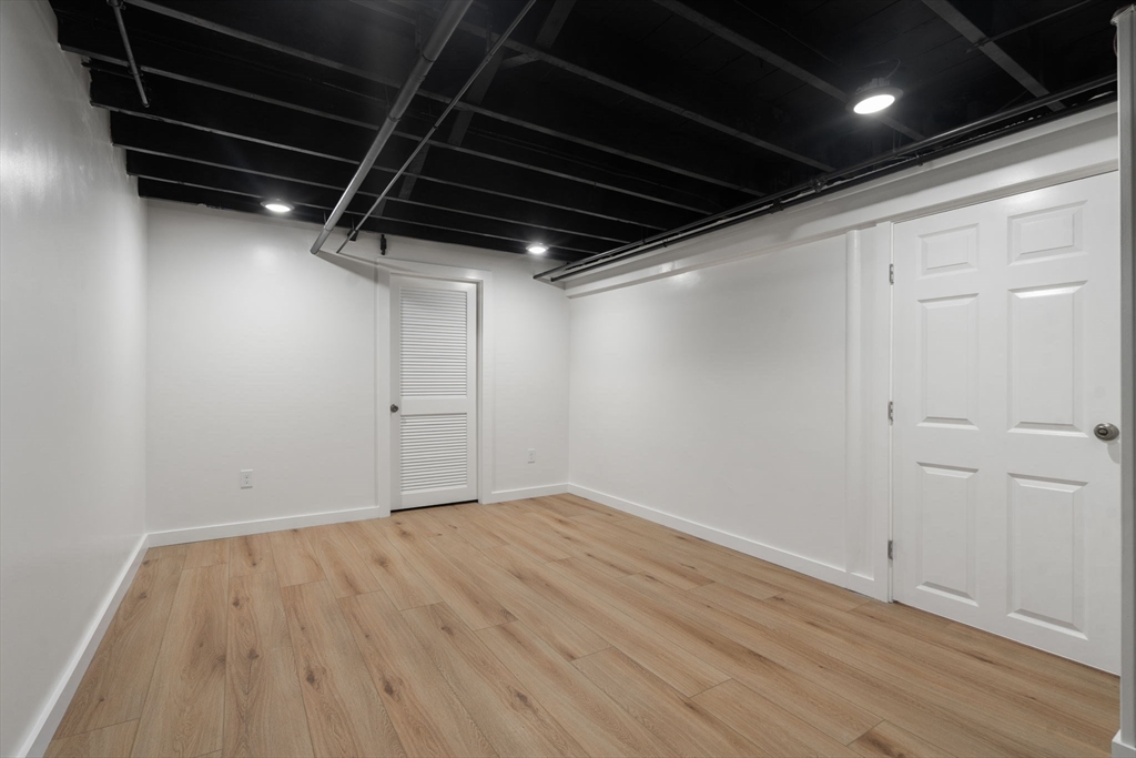 13 Valley Road Dover, MA 02030 - Photo 22 of 33
