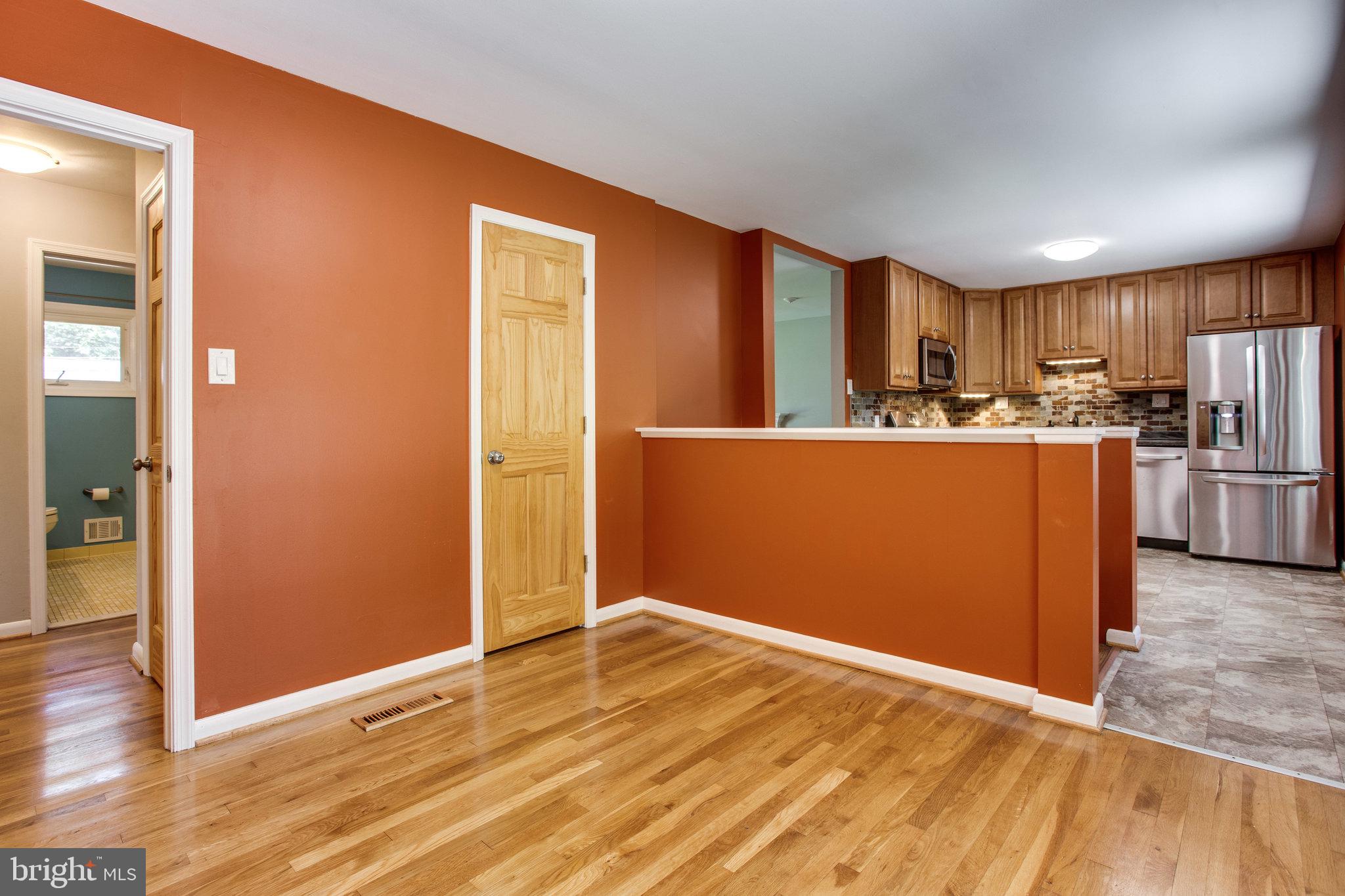 106 Rolling Road Gaithersburg, MD 20877 - Photo 23 of 49 Gallery Image 23