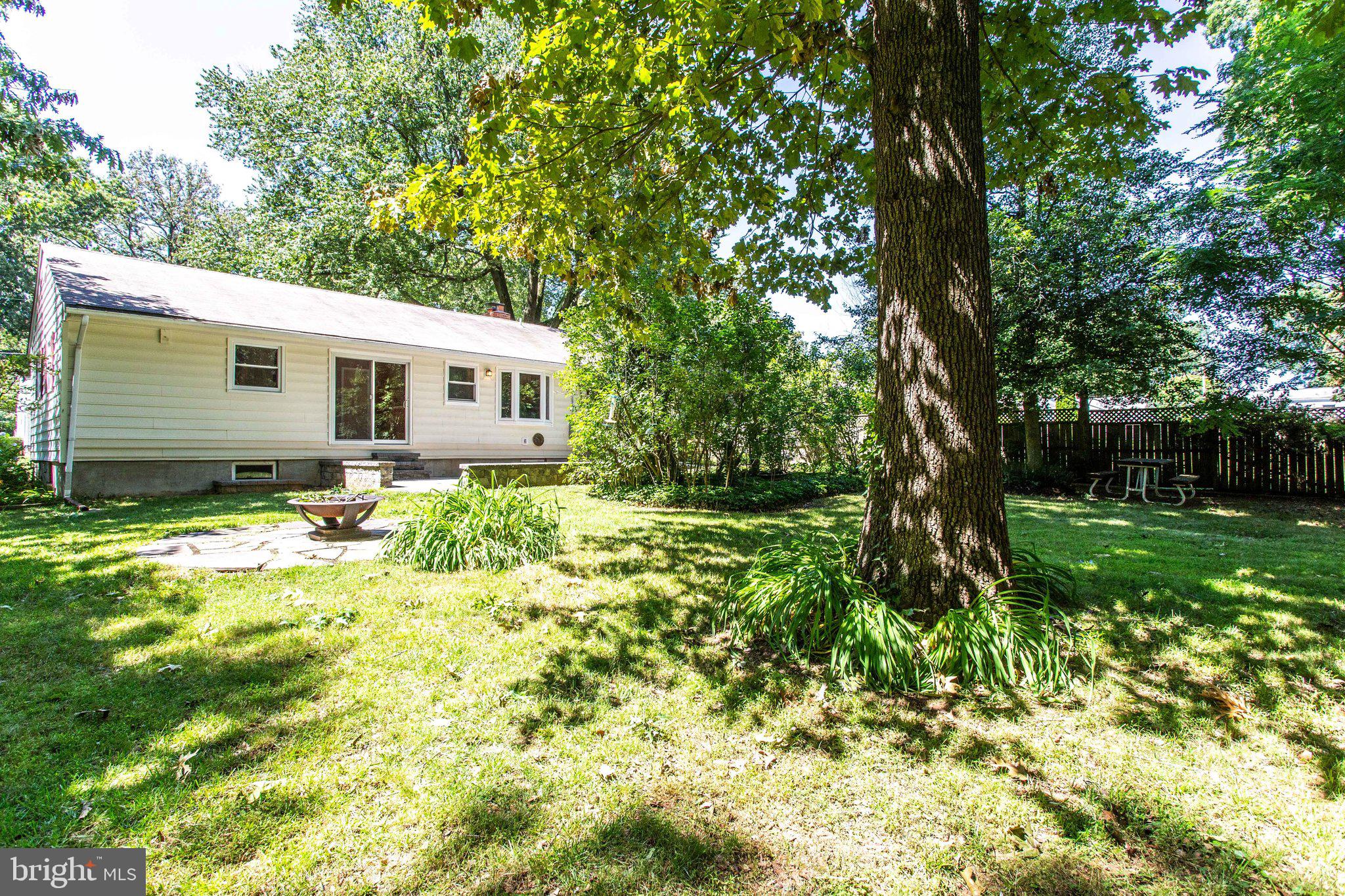 106 Rolling Road Gaithersburg, MD 20877 - Photo 9 of 49 Gallery Image 9