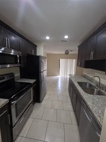 $2,650 | 3591 Northwest 78th Lane, Coral Springs, FL 33065