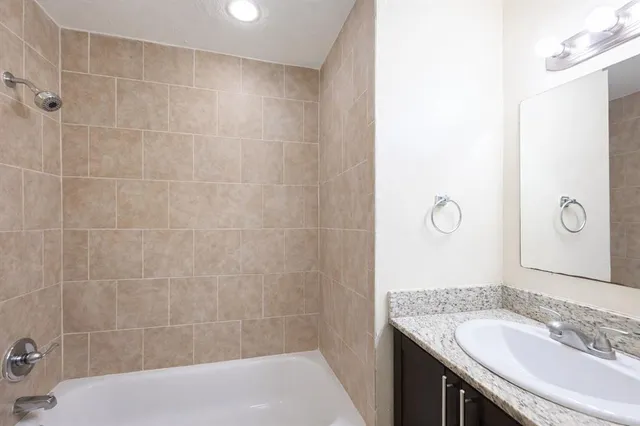 $2,650 | 3591 Northwest 78th Lane, Coral Springs, FL 33065