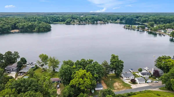 $699,000 | 12349 North Sherman Lake Drive, Augusta, MI 49012