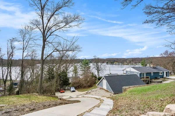 $699,000 | 12349 North Sherman Lake Drive, Augusta, MI 49012
