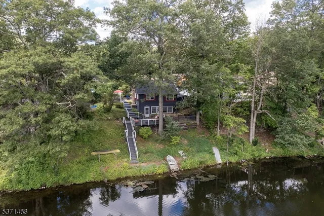 $2,800 | 10 Lenape Trail, Oak Ridge, NJ 07438