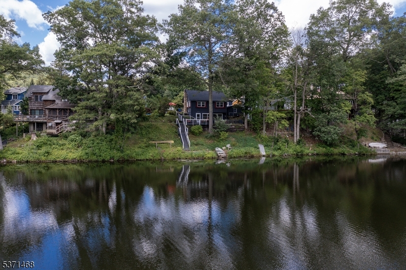 10 Lenape Trail Oak Ridge, NJ 07438 - Photo 18 of 45