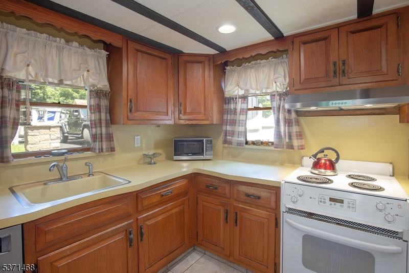 10 Lenape Trail Oak Ridge, NJ 07438 - Photo 25 of 45