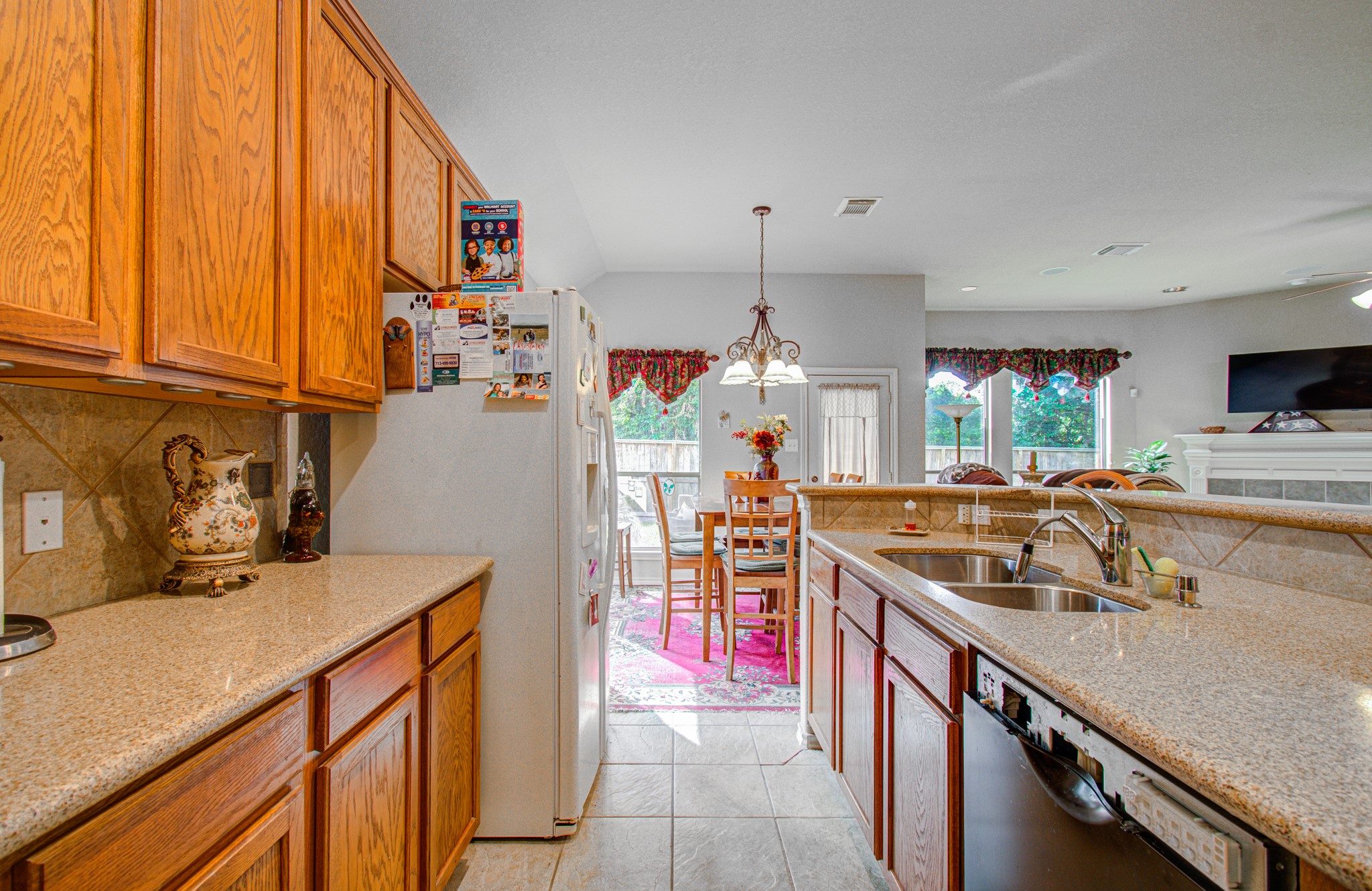 1819 Ryansbrook Lane Spring, TX 77386 - Photo 13 of 50