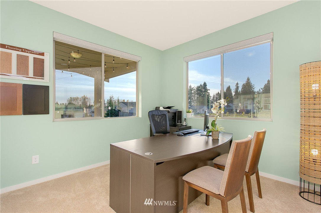 10622 Southeast 187th Street Renton, WA 98055 - Photo 2 of 23 Gallery Image 2