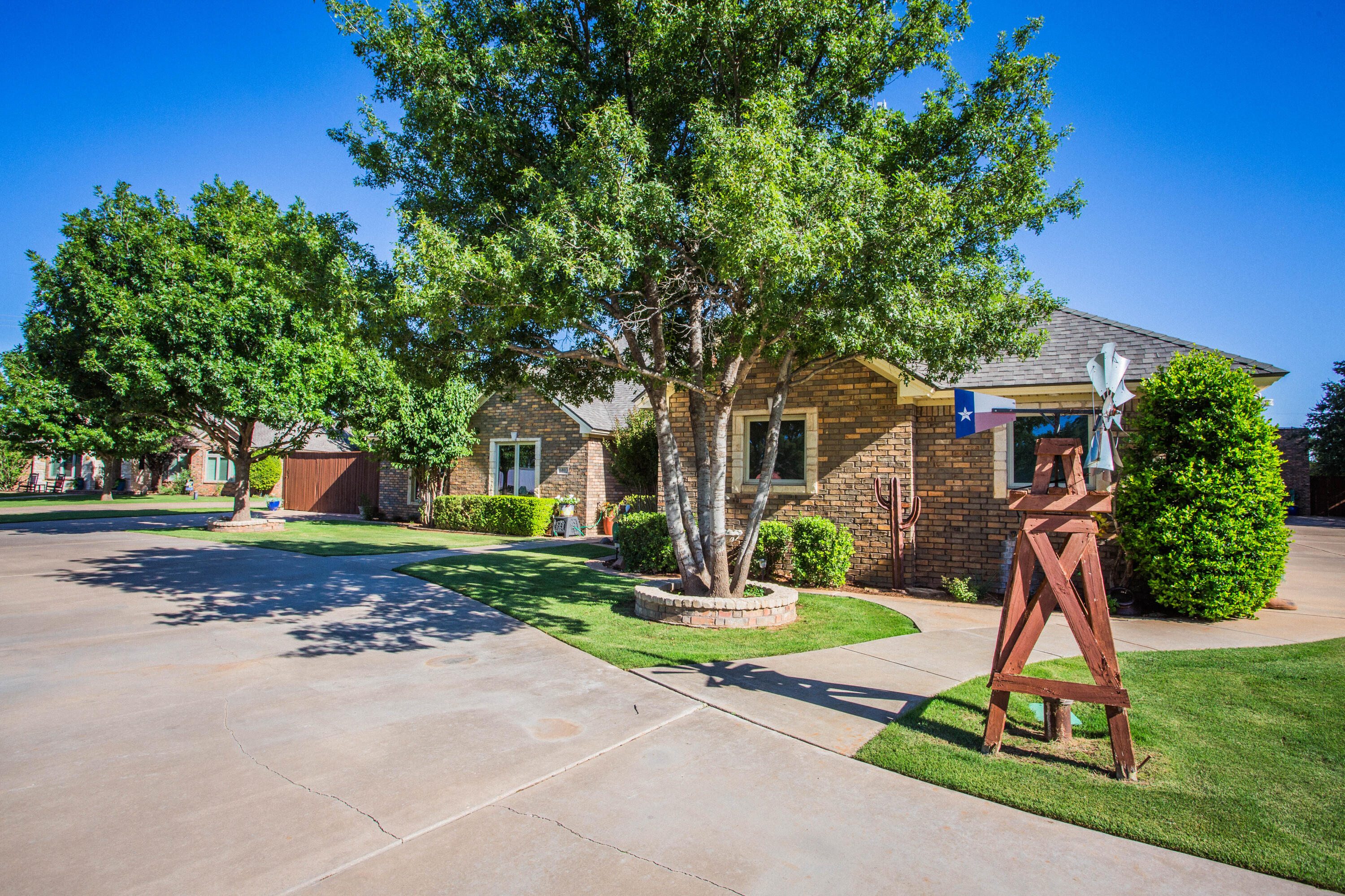6803 79th Street Lubbock, TX 79424 - Photo 8 of 111 5V2A1173