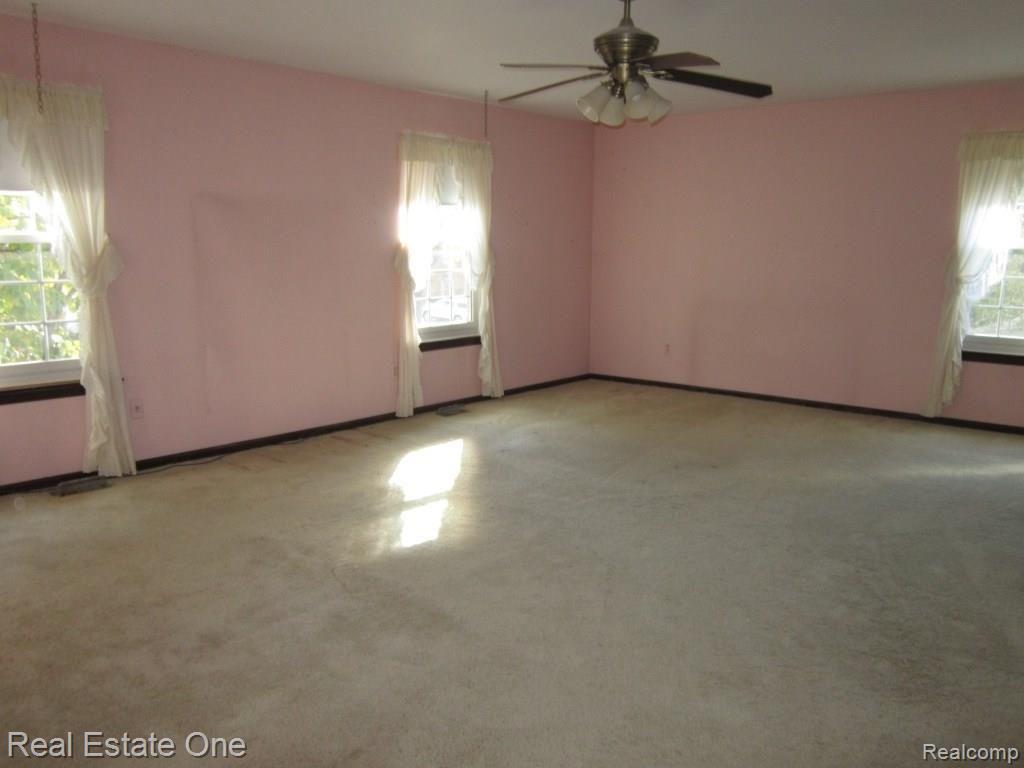 36200 Fredericksburg Road Farmington Hills, MI 48331 - Photo 20 of 35